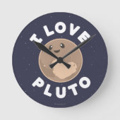 I Love Pluto Ronde Klok (Voorkant)