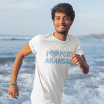 I Love Port Aransas Cute Texas Beach T-shirt<br><div class="desc">Ik hou van Port Aransas t-shirt met een schattig hart gevormd foto van de Texas seside. Mooie kustwateren maken me gelukkig op zomervakantie. Een schattig keepjest-shirt.</div>