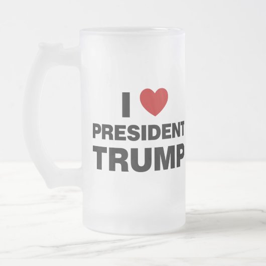 I Love President Trump Heart Matglas Bierpul (Links)