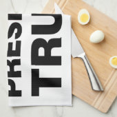 I Love President Trump Heart Theedoek (Quarter Fold)