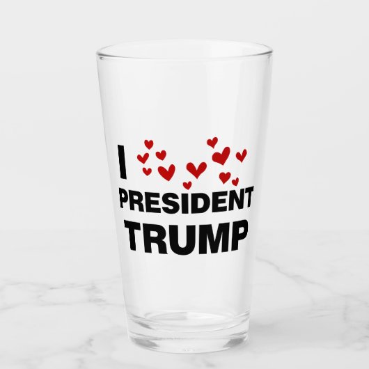 I Love President Trump Hearts Glas (Voorkant)