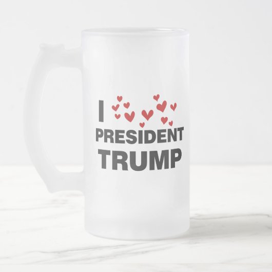 I Love President Trump Hearts Matglas Bierpul (Links)