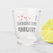 I Love President Trump Hearts Shot Glas (Achterkant)