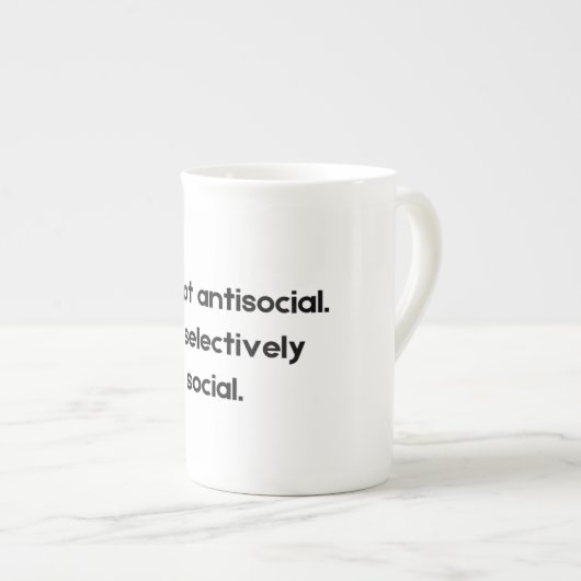 I’m Not Antisocial — I’m Selectively Social | Funn Porselein Kop (Voorkant rechts)
