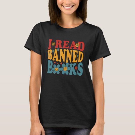 I m With The Banned Book  Groovy I Read Banned Boo T-shirt (Voorkant)
