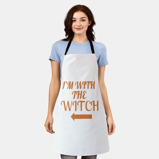 I’m With The Witch  Halloween Apron Schort (Gedragen)
