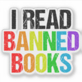 I Read Banned Books Rainbow Laptop Sticker (Voorkant)