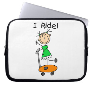 I Ride - Meisje op scooter Laptop Sleeve