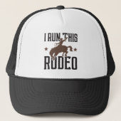 I Run This Rodeo Trucker Pet (Voorkant)