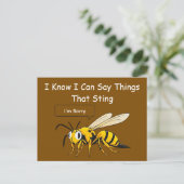 I Say Things That Sting Funny Wasp Apology Briefkaart (Staand voorkant)