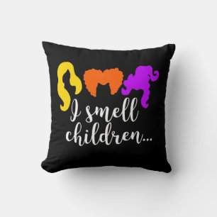 I SMELL CHILDREN KUSSEN