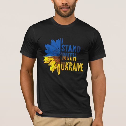 I stand with Ukraine. Sunflower symbol of Peace.  T-shirt (Voorkant)