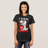 I Steal 67 Hearts Funny 67 Valentine Dinosaur Men  T-shirt (Voorkant volledig)