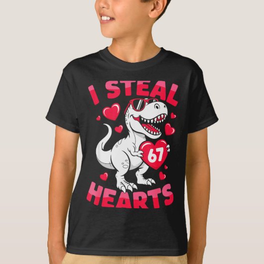I Steal 67 Hearts Funny 67 Valentine Dinosaur Men T-shirt (Voorkant)