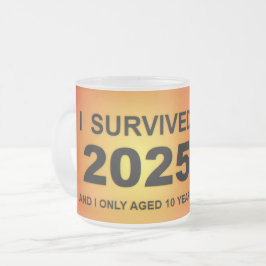 I Survived 2025  Matglas Koffiemok