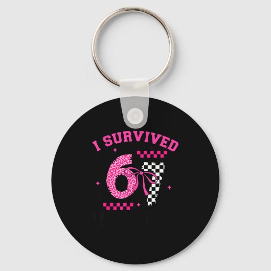 I Survived 67 Days Leopard Checkered 67 Kindergart Sleutelhanger (Voorkant)