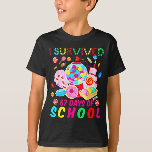 I Survived 67 Days Of School Candy Funny 67 Teache T-shirt (Voorkant)