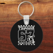 I Survived 67 Days Of School Checkered Coquette Bo Sleutelhanger (Voorkant)