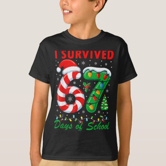 I Survived 67 Days Of School Christmas Candy Cane  T-shirt (Voorkant)
