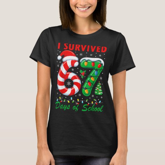 I Survived 67 Days Of School Christmas Candy Cane  T-shirt (Voorkant)