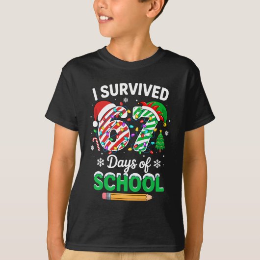 I Survived 67 Days Of School Christmas Teachers St T-shirt (Voorkant)