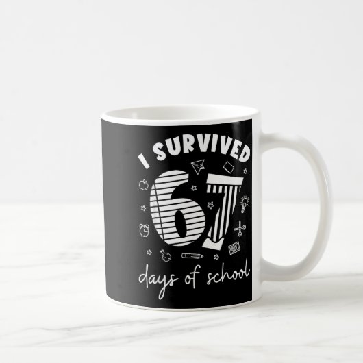 I Survived 67 Days Of School Cool Teacher Design Koffiemok (Rechts)