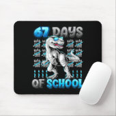 I Survived 67 Days Of School Funny 67 Meme Dinosau Muismat (Met muis)