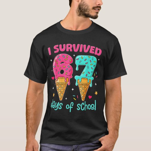 I Survived 67 Days Of School Funny 67 Teachers Stu T-shirt (Voorkant)