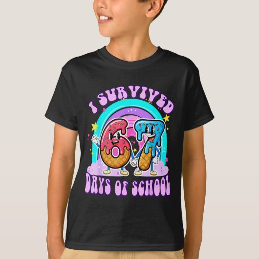 I Survived 67 Days Of School Funny 67 Teachers Stu T-shirt (Voorkant)