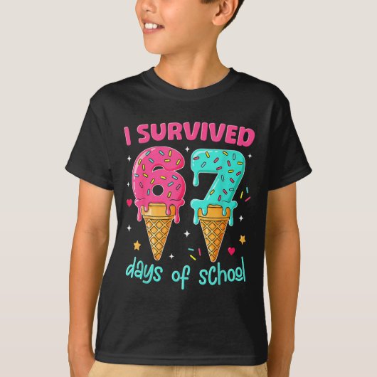 I Survived 67 Days Of School Funny 67 Teachers Stu T-shirt (Voorkant)