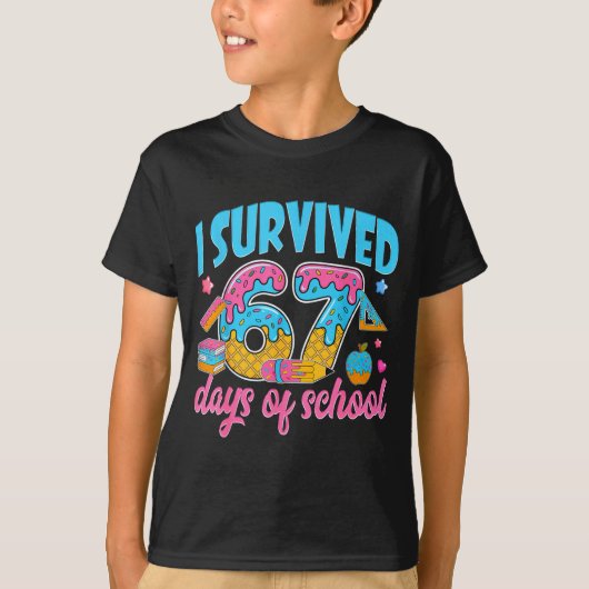 I Survived 67 Days Of School Funny 6 7 Meme Teache T-shirt (Voorkant)