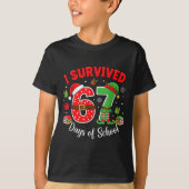 I Survived 67 Days Of School Funny Christmas Teach T-shirt (Voorkant)