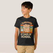 I Survived 67 Days Of School Funny Coffee Owl Scho T-shirt (Voorkant volledig)