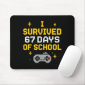 I Survived 67 Days Of School Funny Gamer Student M Muismat (Met muis)