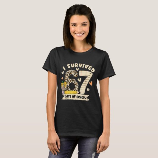 I Survived 67 Days Of School Funny Leopard Student T-shirt (Voorkant volledig)