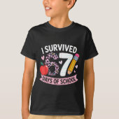 I Survived 67 Days Of School Funny Meme Student Te T-shirt (Voorkant)