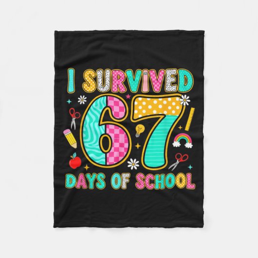 I Survived 67 Days Of School Funny Meme Teacher St Fleece Deken (Voorkant)