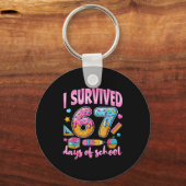 I Survived 67 Days Of School Funny Meme Teacher St Sleutelhanger (Voorkant)