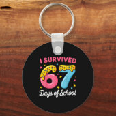 I Survived 67 Days Of School Funny Meme Teacher St Sleutelhanger (Voorkant)