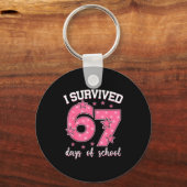 I Survived 67 Days Of School Funny Meme Teacher St Sleutelhanger (Voorkant)