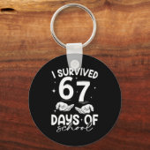 I Survived 67 Days Of School Funny Meme Teacher St Sleutelhanger (Voorkant)