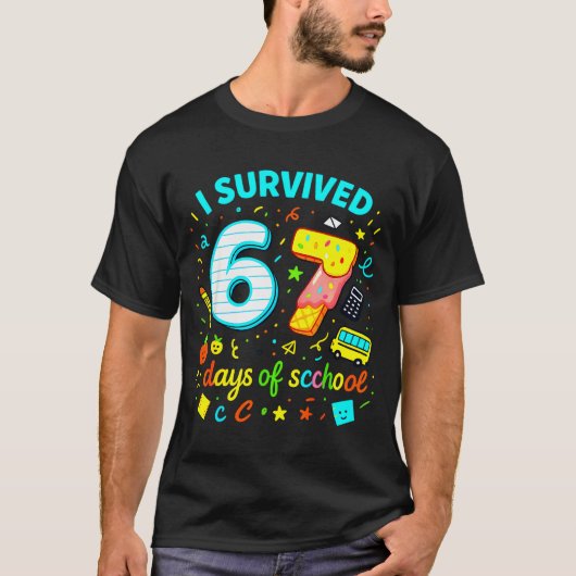 I Survived 67 Days Of School Funny Meme Teacher St T-shirt (Voorkant)