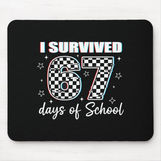 I Survived 67 Days Of School Funny Retro 67 Meme S Muismat (Voorkant)