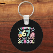 I Survived 67 Days Of School Funny Student Style Sleutelhanger (Voorkant)