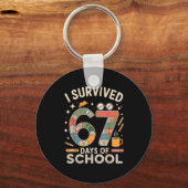 I Survived 67 Days Of School - Funny Teachers Stud Sleutelhanger (Voorkant)