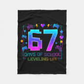 I Survived 67 Days Of School Retro Gamer Level Up  Fleece Deken (Voorkant)