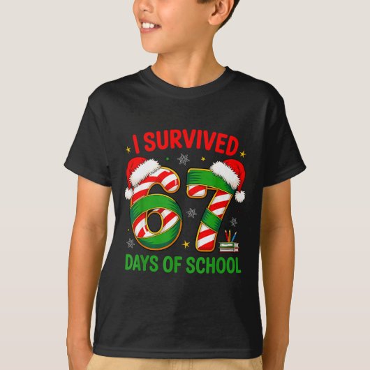 I Survived 67 Days Of School Santa Hat Xmas Teache T-shirt (Voorkant)
