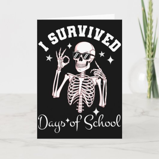 I Survived 67 Days Of School Skeleton Student Teac Kaart (Voorkant)