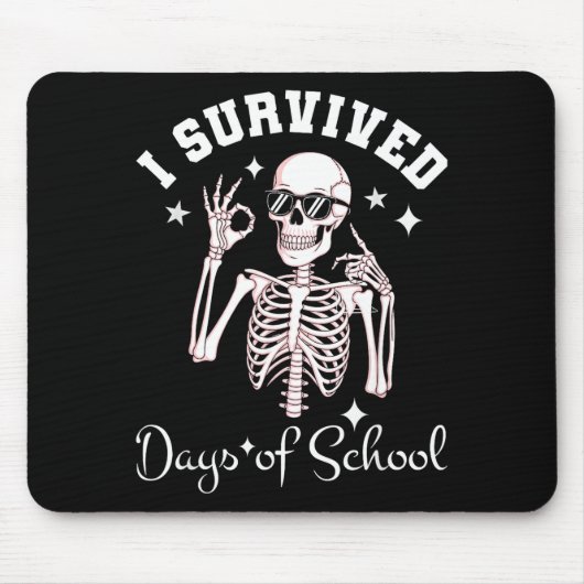 I Survived 67 Days Of School Skeleton Student Teac Muismat (Voorkant)