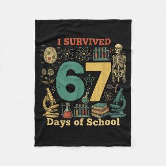 I Survived 67 Days Of School Vintage 67 Meme Scien Fleece Deken